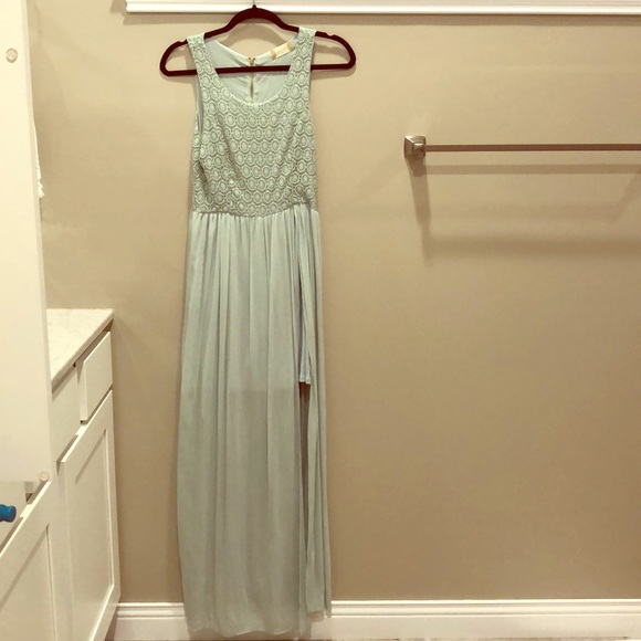 Altar’d State Light as Air Maxi Dress in Seafoam - Picture 2 of 4